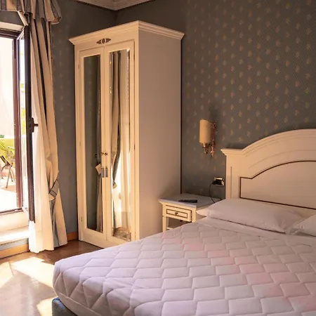 Hotel La Lumiere Di Piazza Di Spagna-2