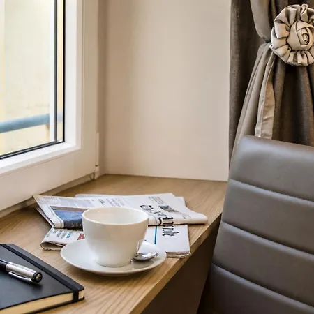 Inside Roma Rooms By Dot Suites-2