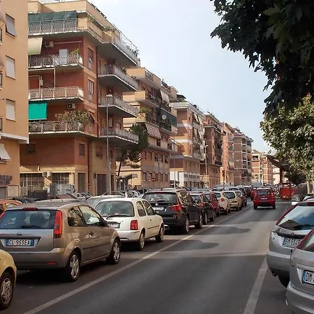 Roma Tourist House-3