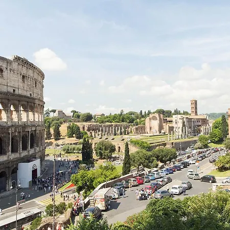 B&B Colosseo Panoramic Rooms-2