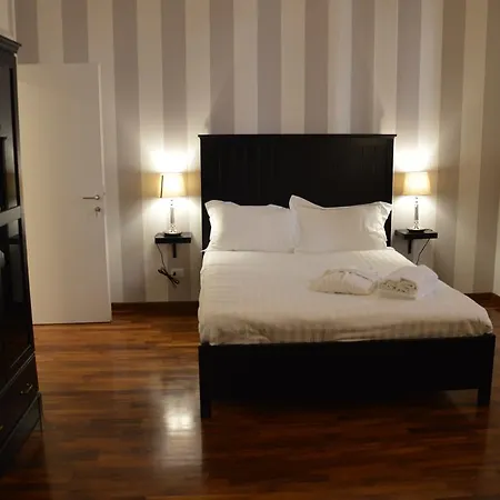 Piazza Cavour Suite-3