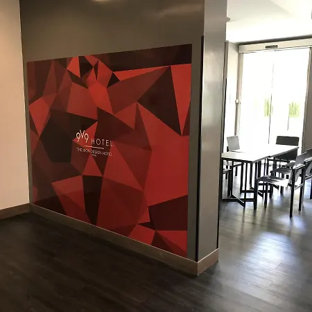 V99 Hotel-3